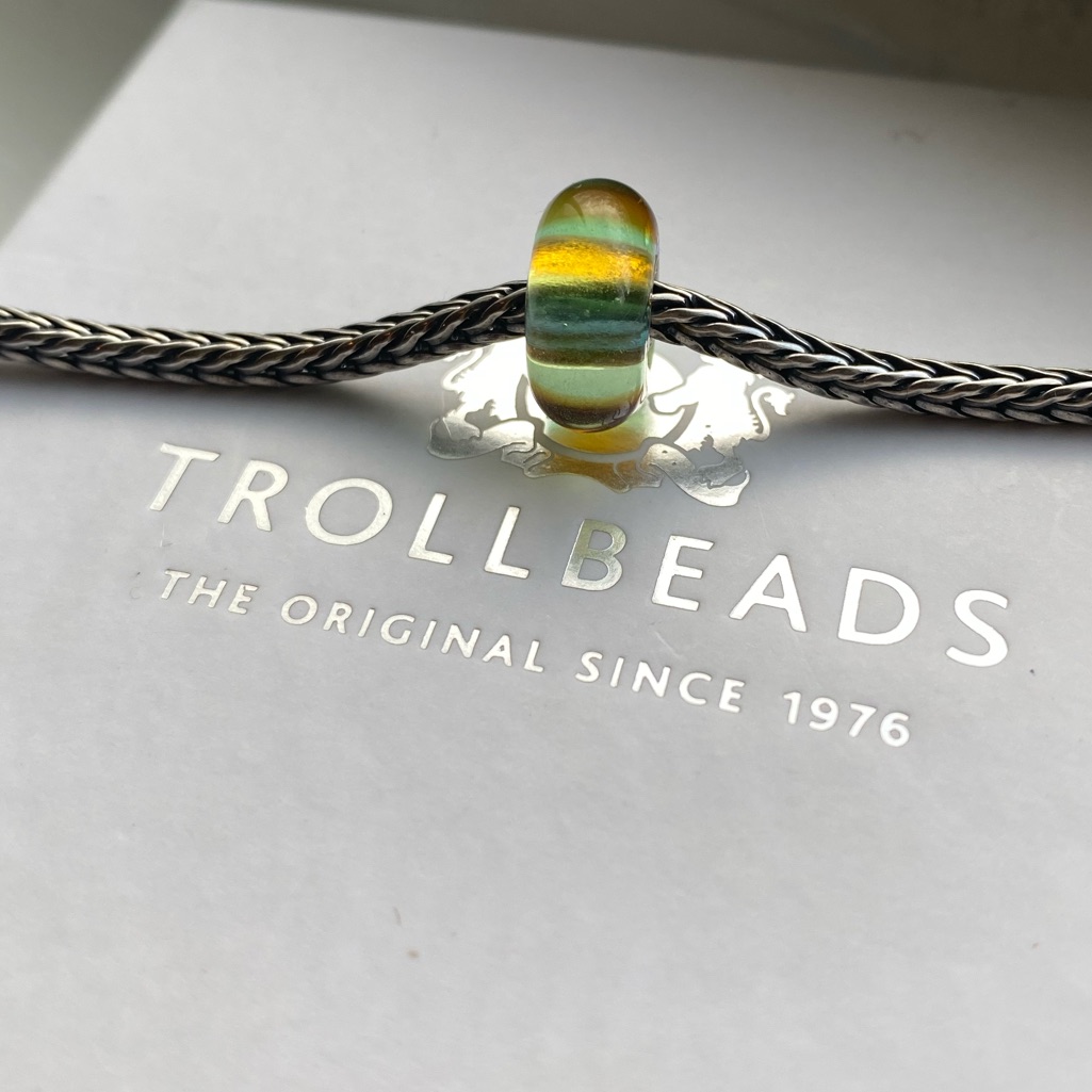 Green Rainbow Trollbead Rare Retired 30$